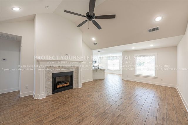 51 W Pitts Street, Farmington, AR 72730