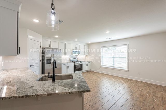 51 W Pitts Street, Farmington, AR 72730