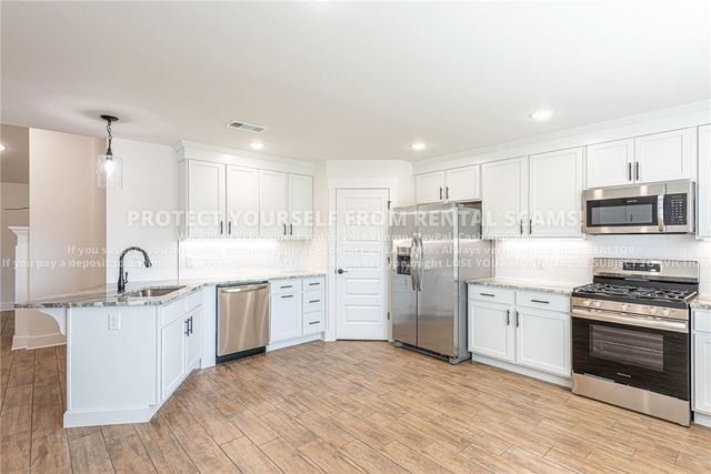 51 W Pitts Street, Farmington, AR 72730