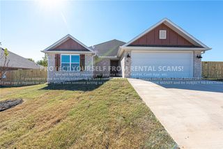 51 W Pitts Street, Farmington, AR 72730