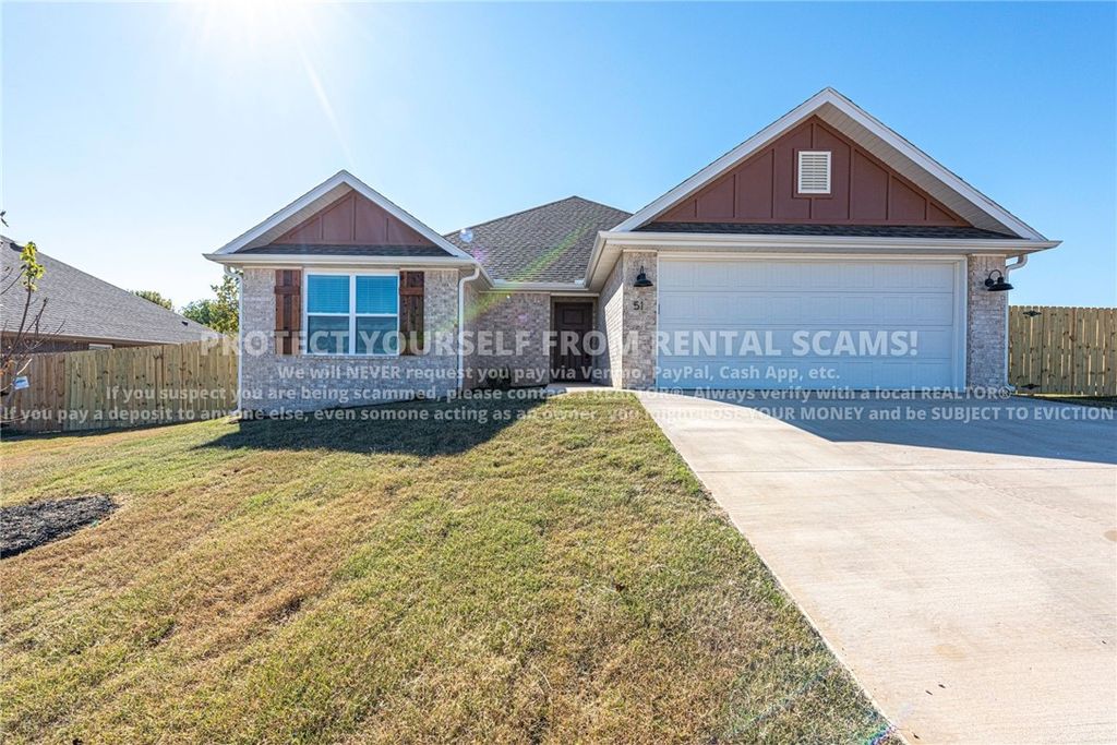 51 W Pitts Street, Farmington, AR 72730