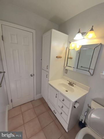 1615 LADD ST, Silver Spring, MD 20902