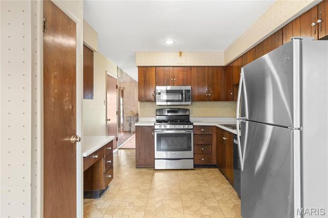 313 Providence Road, Ballwin, MO 63011