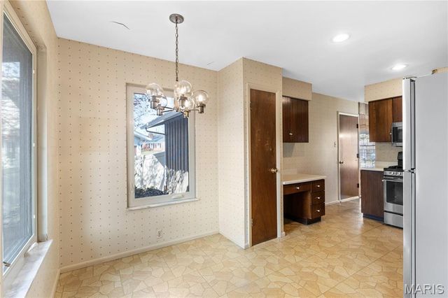 313 Providence Road, Ballwin, MO 63011