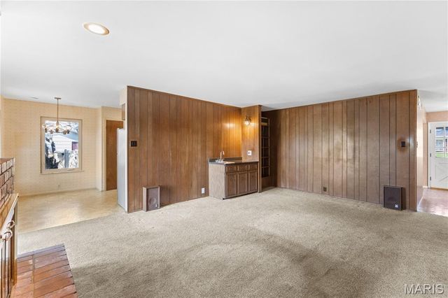 313 Providence Road, Ballwin, MO 63011