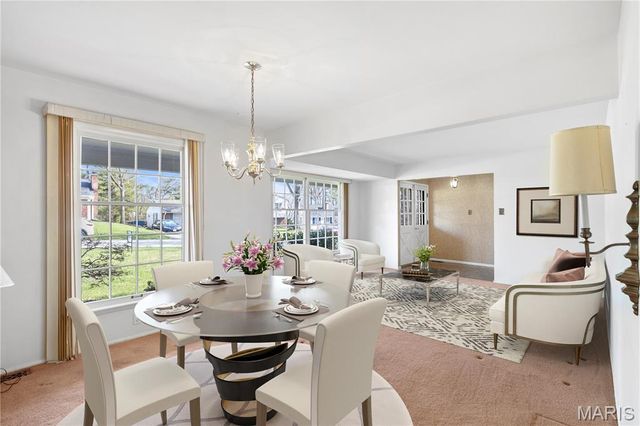 313 Providence Road, Ballwin, MO 63011