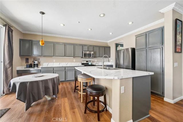 7778 Centro Vis, Highland, CA 92346