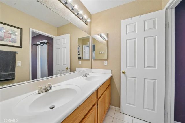7778 Centro Vis, Highland, CA 92346