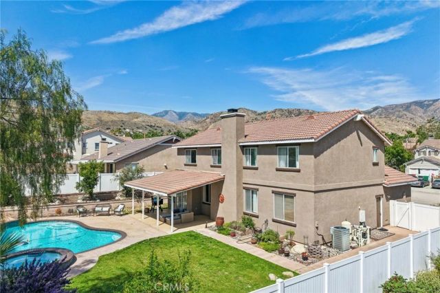 7778 Centro Vis, Highland, CA 92346