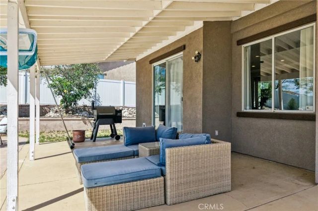 7778 Centro Vis, Highland, CA 92346