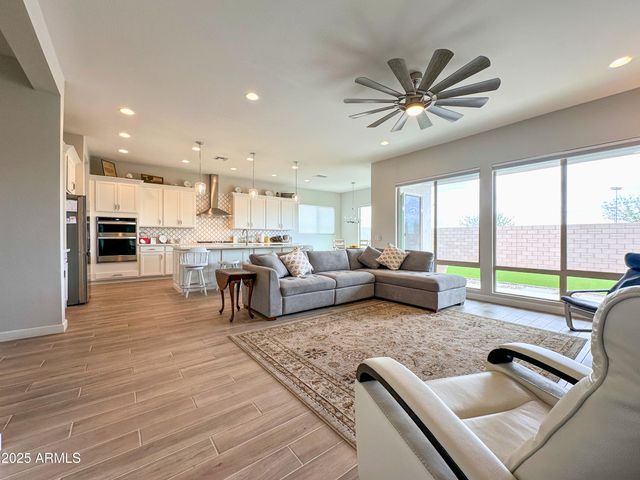 9533 E SOLINA Avenue, Mesa, AZ 85212