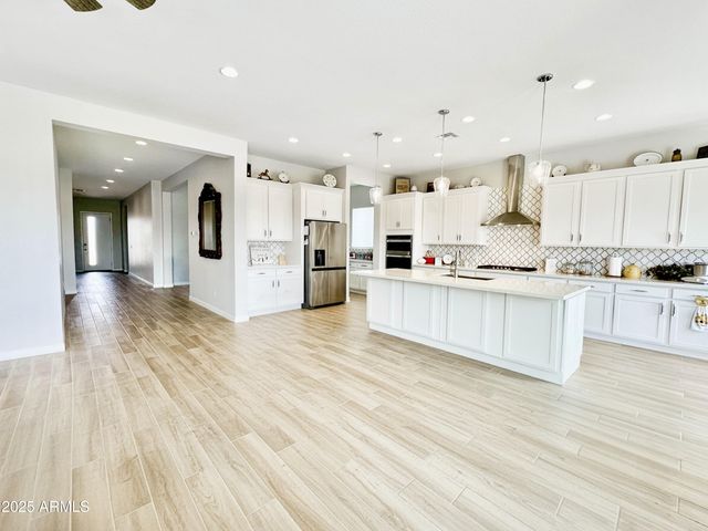 9533 E SOLINA Avenue, Mesa, AZ 85212