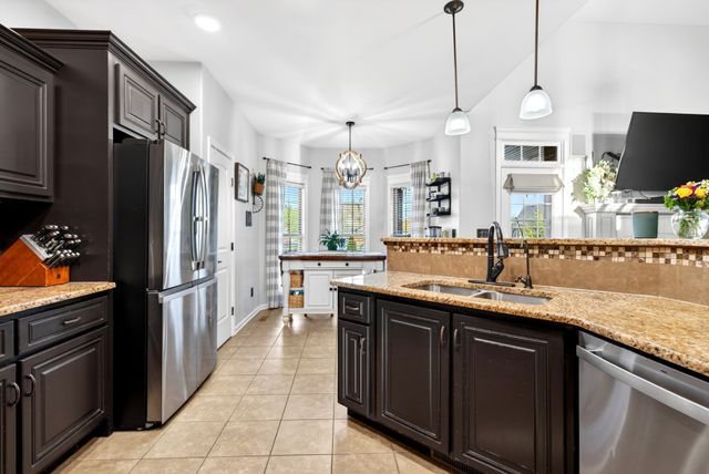 3105 Randle Brothers Ln, Clarksville, TN 37043