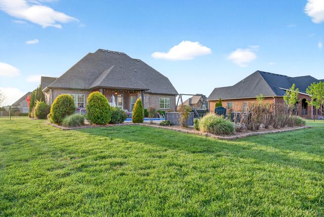 3105 Randle Brothers Ln, Clarksville, TN 37043