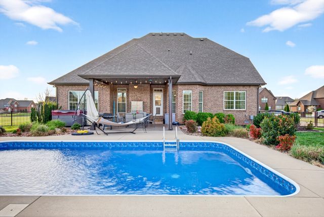 3105 Randle Brothers Ln, Clarksville, TN 37043