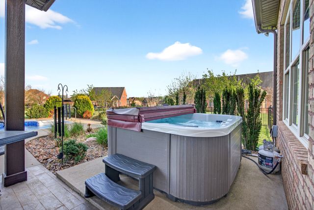 3105 Randle Brothers Ln, Clarksville, TN 37043