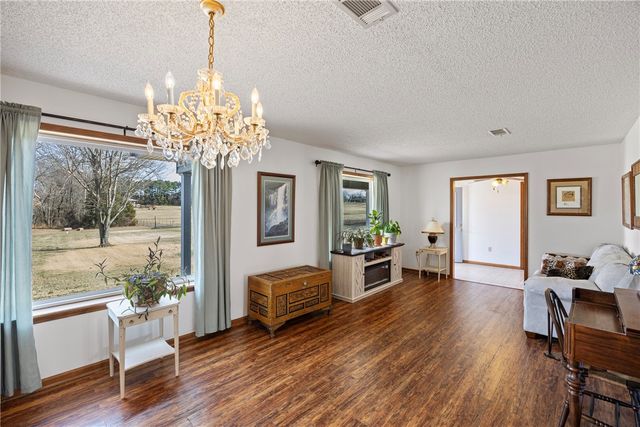 41 McKennon Road, Morrilton, AR 72110