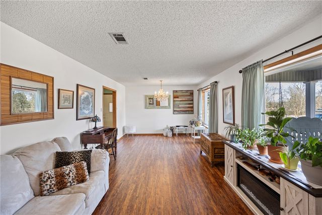 41 McKennon Road, Morrilton, AR 72110