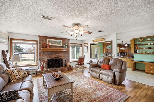 41 McKennon Road, Morrilton, AR 72110