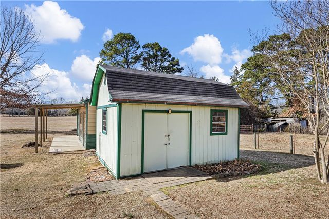 41 McKennon Road, Morrilton, AR 72110