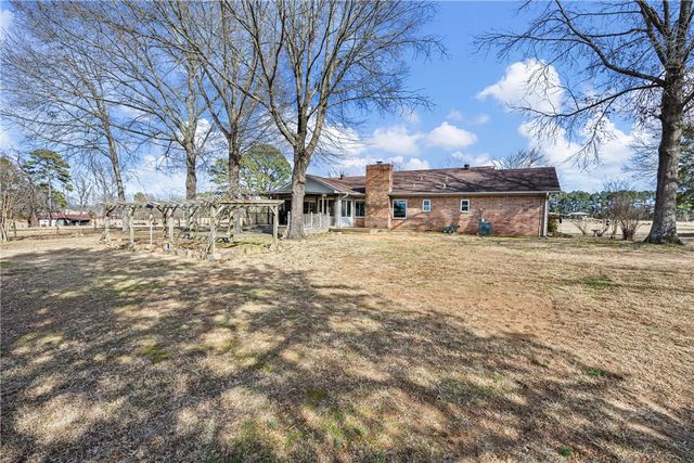 41 McKennon Road, Morrilton, AR 72110