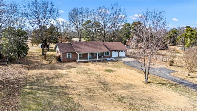 41 McKennon Road, Morrilton, AR 72110