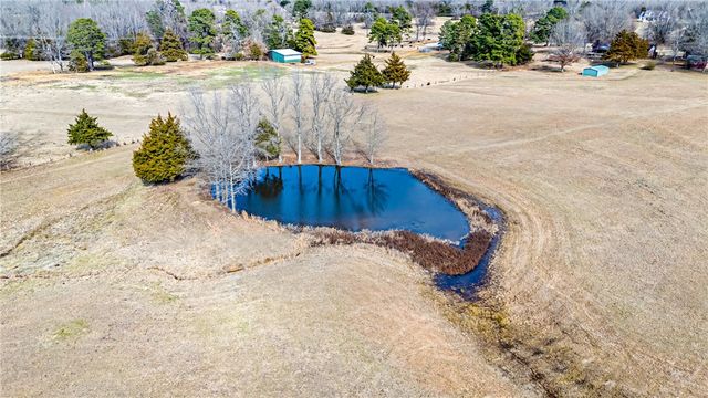 41 McKennon Road, Morrilton, AR 72110