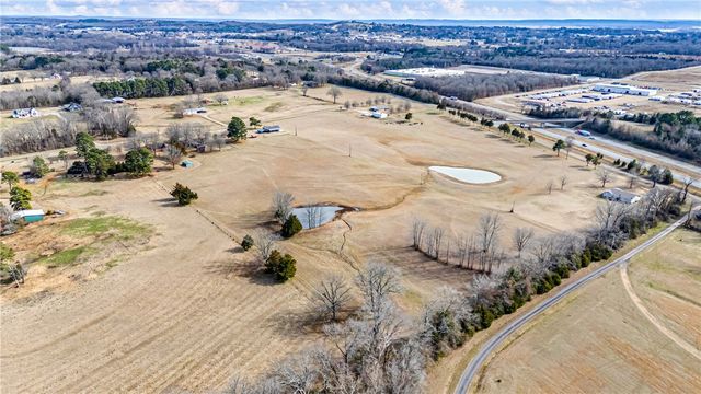 41 McKennon Road, Morrilton, AR 72110