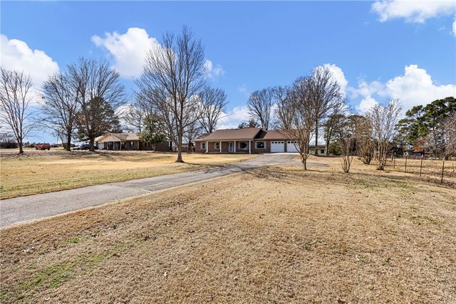 41 McKennon Road, Morrilton, AR 72110