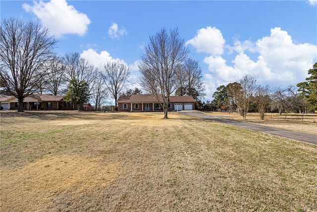 41 McKennon Road, Morrilton, AR 72110