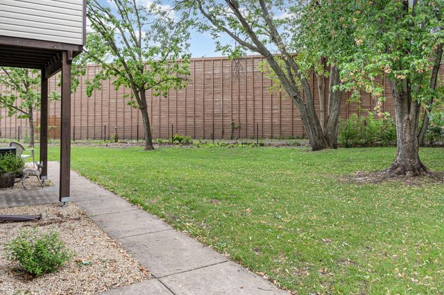 138 96th Lane NE, Blaine, MN 55434