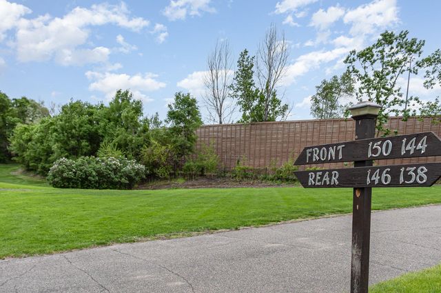 138 96th Lane NE, Blaine, MN 55434