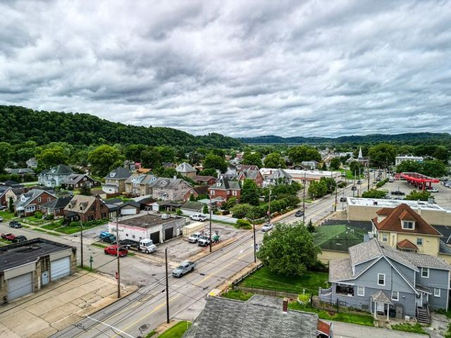 1705 Pittsburgh St, Cheswick, PA 15024