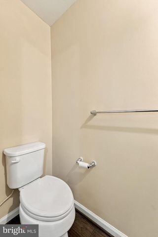 175 VILLAGE GREEN LN, Sicklerville, NJ 08081
