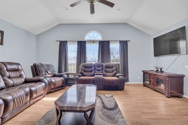 2517 Westwood, Ardmore, OK 73401
