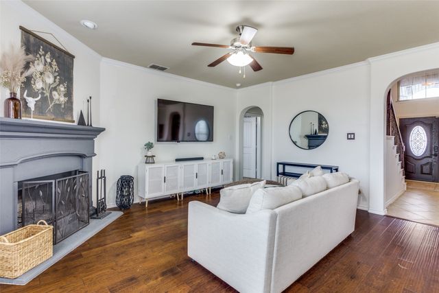 10948 Abbeyglen Court, Fort Worth, TX 76052
