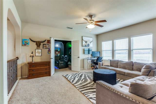 10948 Abbeyglen Court, Fort Worth, TX 76052