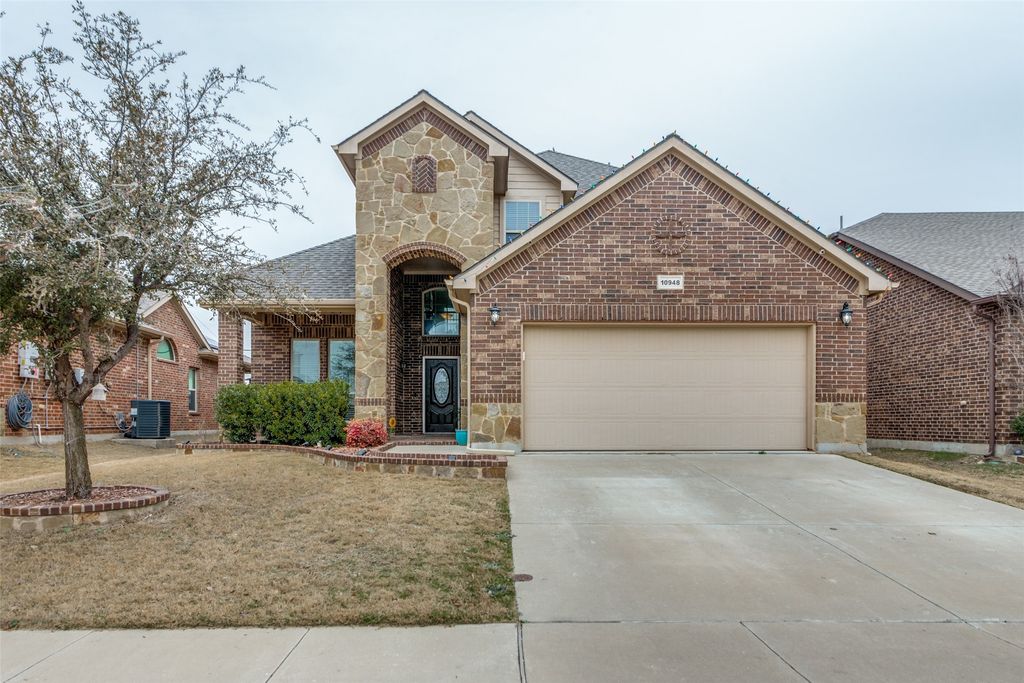 10948 Abbeyglen Court, Fort Worth, TX 76052