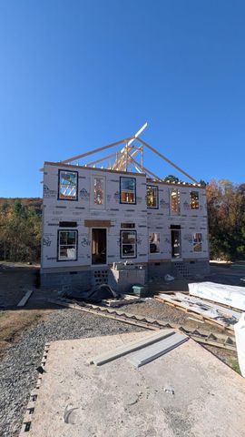 122 & 124 Courtland Crest Drive SW, Cleveland, TN 37311