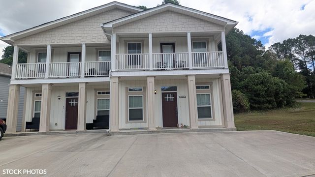 122 & 124 Courtland Crest Drive SW, Cleveland, TN 37311