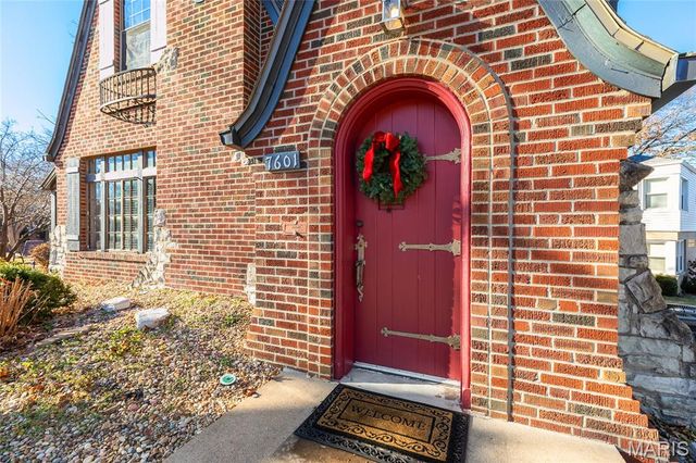 7601 Gannon Avenue, University City, MO 63130