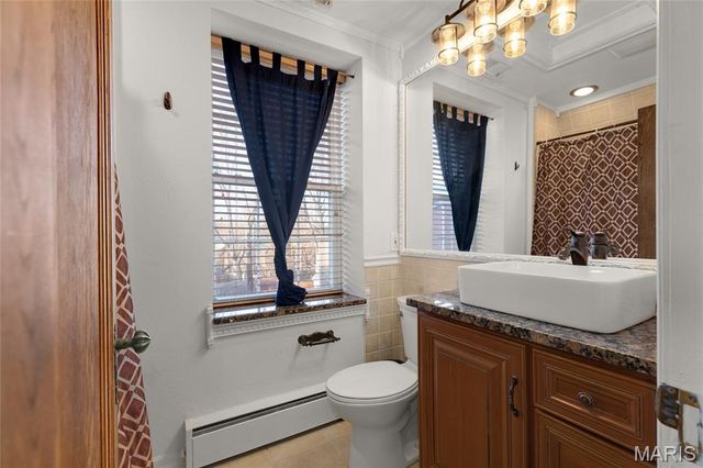 7601 Gannon Avenue, University City, MO 63130