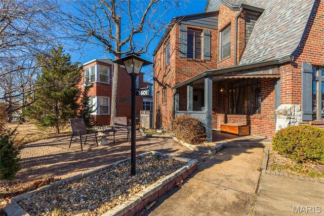 7601 Gannon Avenue, University City, MO 63130