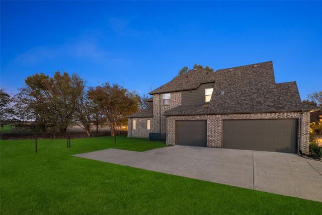 191 Daniel Drive, Van Alstyne, TX 75495