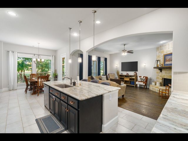 191 Daniel Drive, Van Alstyne, TX 75495