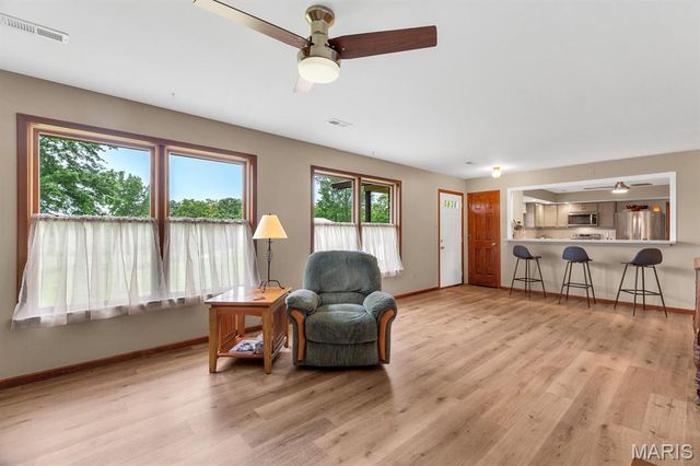 2428 E Highway 47, Winfield, MO 63389