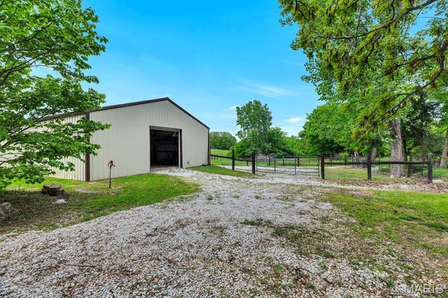 2428 E Highway 47, Winfield, MO 63389