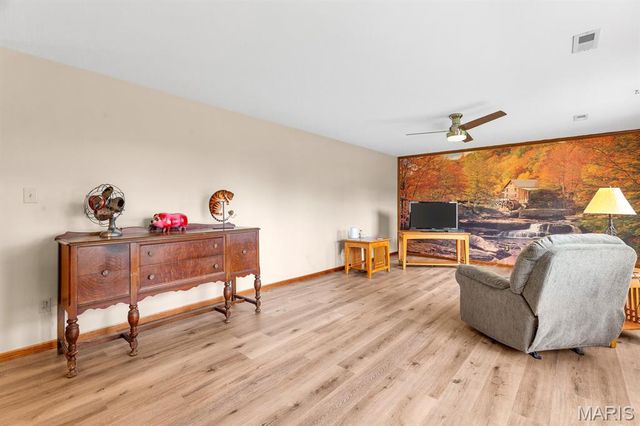 2428 E Highway 47, Winfield, MO 63389