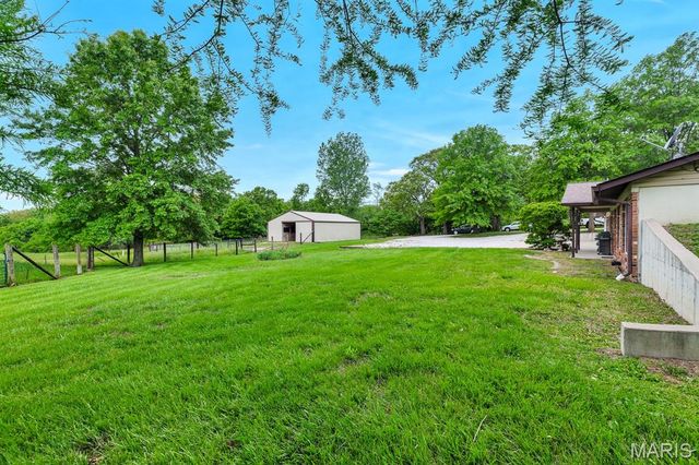 2428 E Highway 47, Winfield, MO 63389