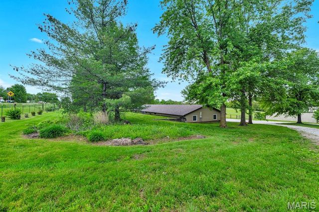 2428 E Highway 47, Winfield, MO 63389